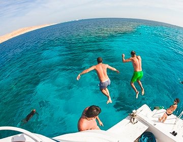 https://boattrips360.com/wp-content/uploads/2020/06/offers-slider-image-003-min.jpg