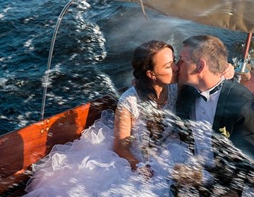 https://boattrips360.com/wp-content/uploads/2020/06/offers-slider-image-004-min.jpg